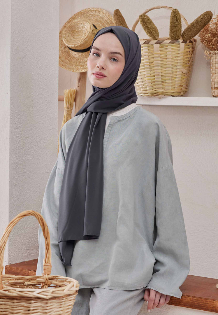 Medina Silk Hijab Anthracite