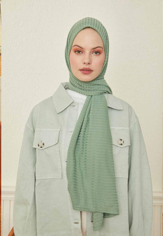 COMFY PENYE ŞAL ÇAĞLA YEŞİLİ