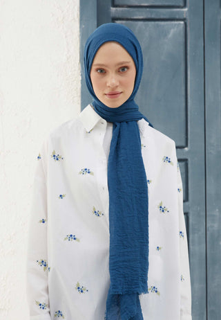 Crinkled Hijab Indigo