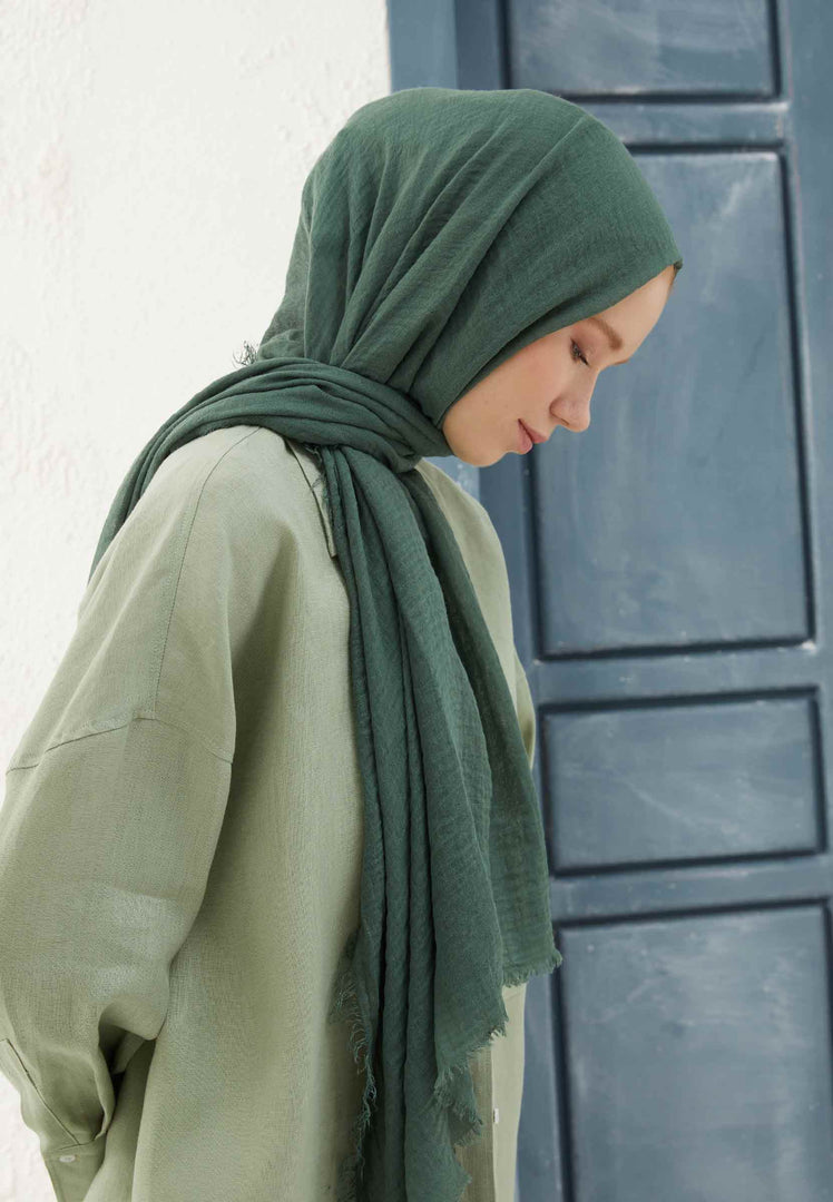 Crinkle Cotton Hijab Forest Green