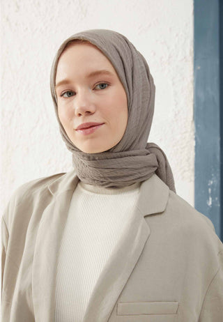 Crinkled Hijab Taupe