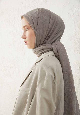 Crinkle Hijab Taupe