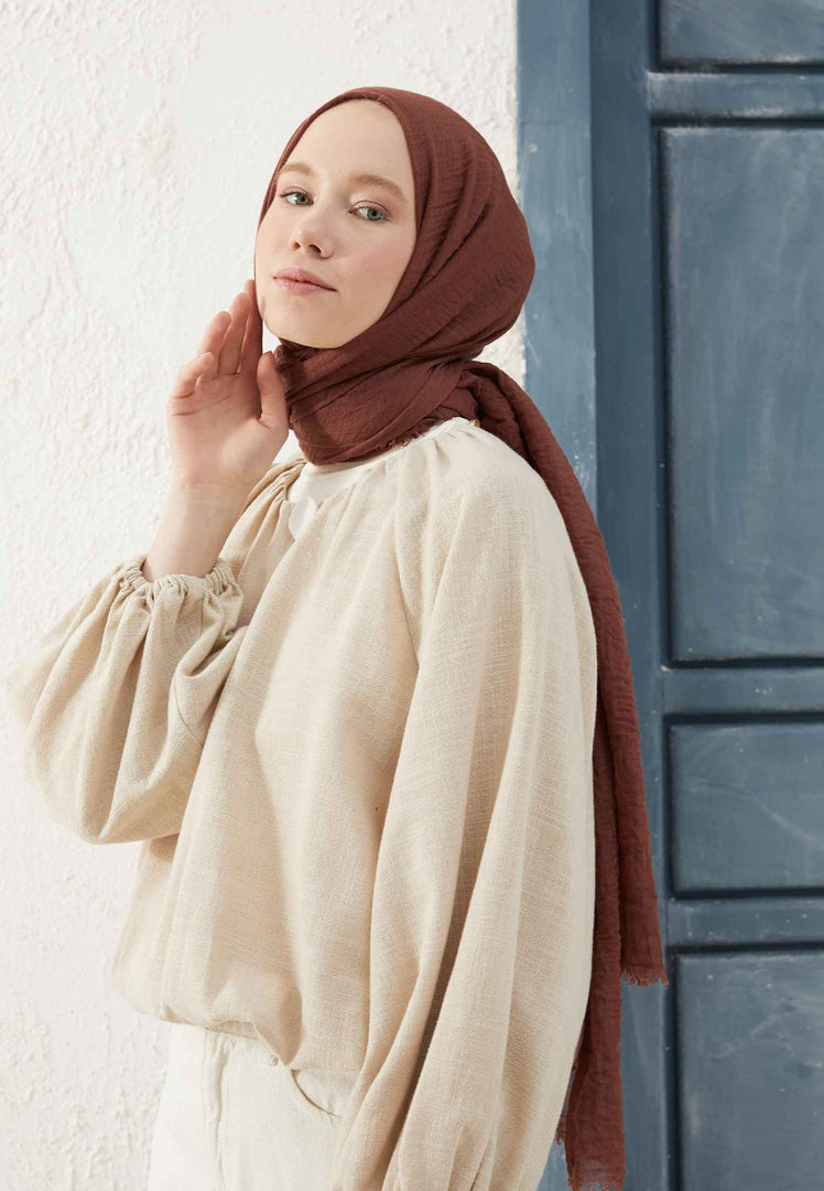 Crinkle Cotton Hijab Hot Brown