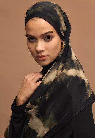 Batik Patterned Rami Hijab Black