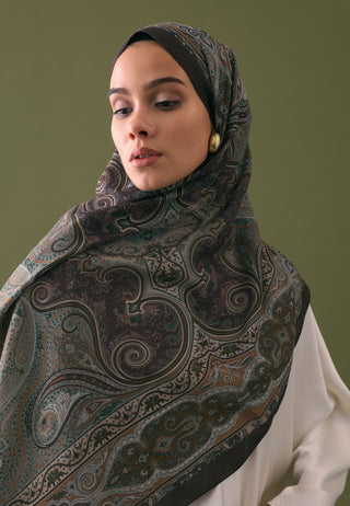 Vera Patterned Hijab Brown