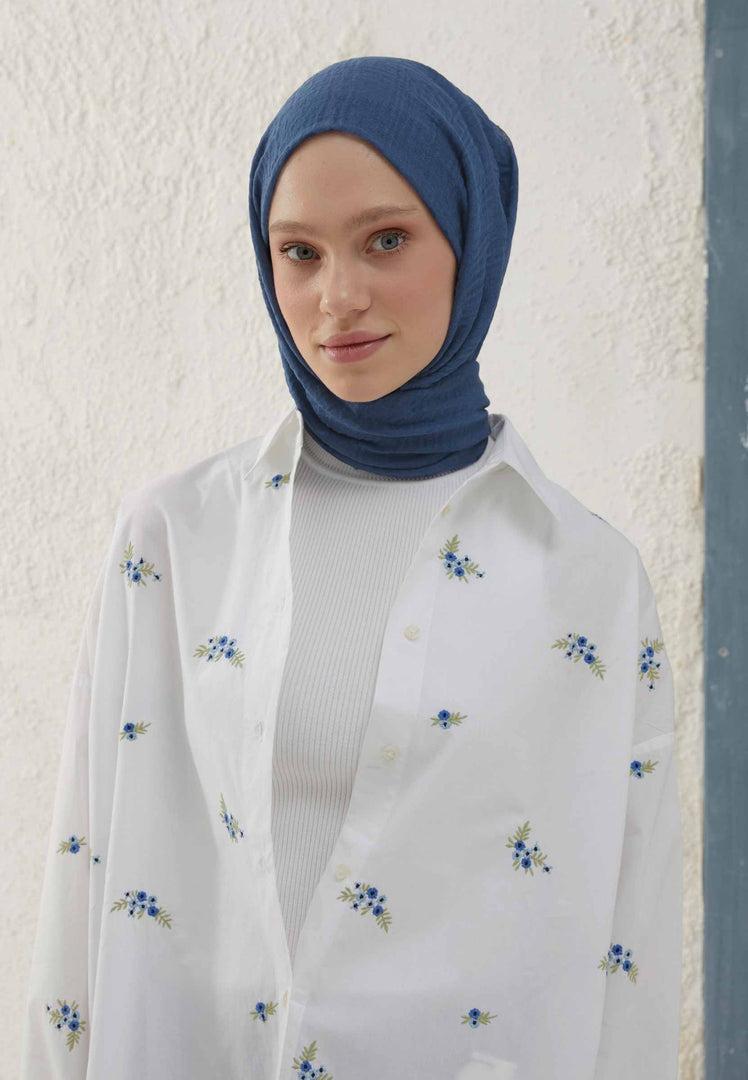 Crinkle Cotton Hijab Dark Blue