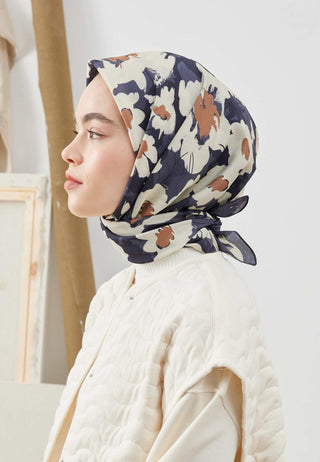 MULTI FLOWER DESEN PAMUK İPEK EŞARP LACİVERT