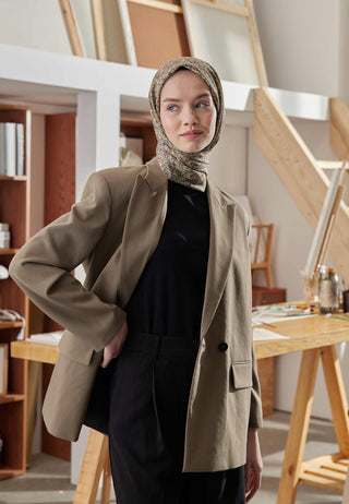 Blooming Garden Patterned Cotton Silk Scarf Beige