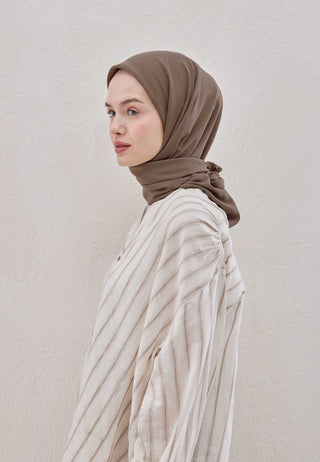 MEDİNE İPEĞİ EŞARP KÜLLÜ KAHVE