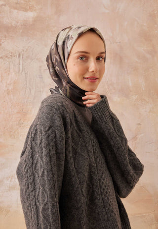 ROSLYN DESEN PAMUK İPEK EŞARP KAHVERENGİ