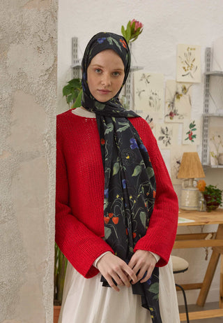 Strawberry Patterned Hijab Black