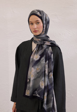 Soft Daisy Patterned Rami Hijab Navy Blue