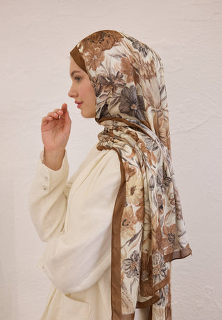 Vintage Garden Patterned Rami Hijab Brown