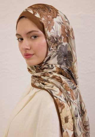 Vintage Garden Patterned Rami Hijab Brown
