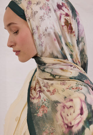 Vintage Rose Patterned Rami Hijab Green