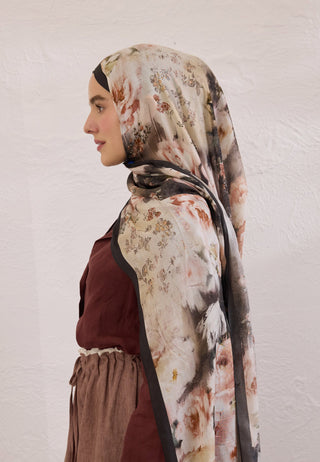 Vintage Rose Patterned Rami Hijab Black