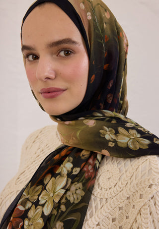 Wisteria Patterned Rami Hijab Black
