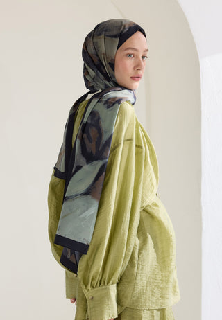 Noa Patterned Hijab Black