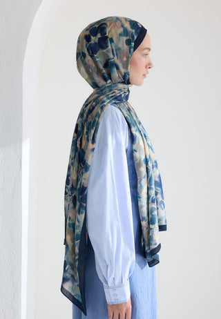 Hibiscus Beauty Floss Viscose Hijab Indigo
