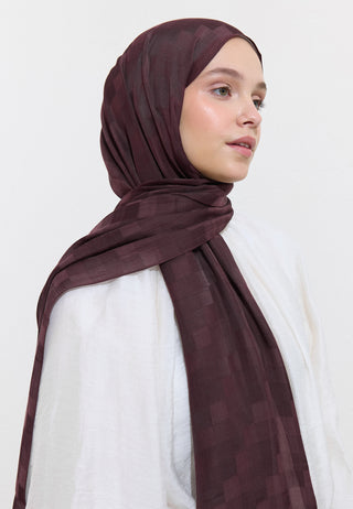 Nori Silky Jacquard Hijab Damson Purple