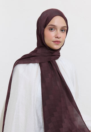 Nori Silky Jacquard Hijab Damson Purple