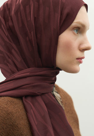 Nara Jacquard Hijab Burgundy