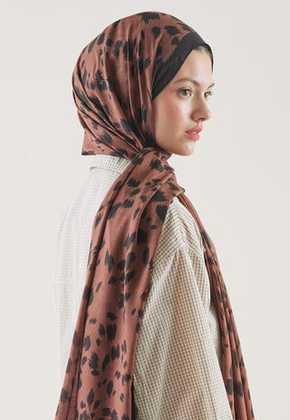 Cheetah Pattern Rami Hijab Brown