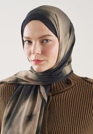 Floral Batik Patterned Rami Hijab Black