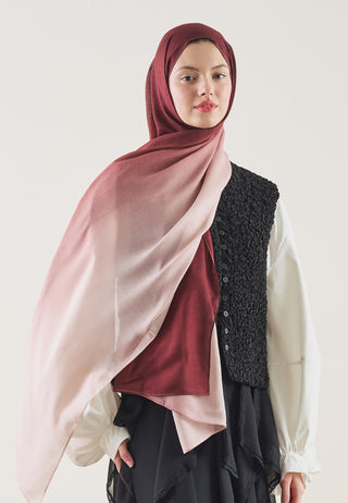 Gradient Pattern Rami Hijab Burgundy Powder
