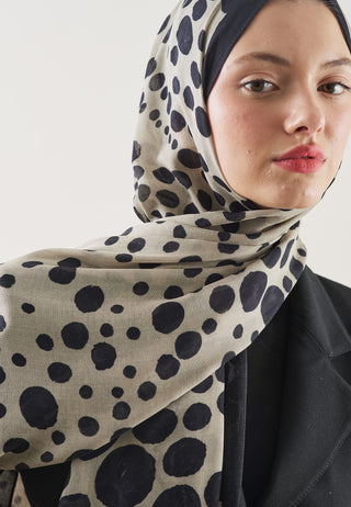 Polka Dots Pattern Rami Hijab Black