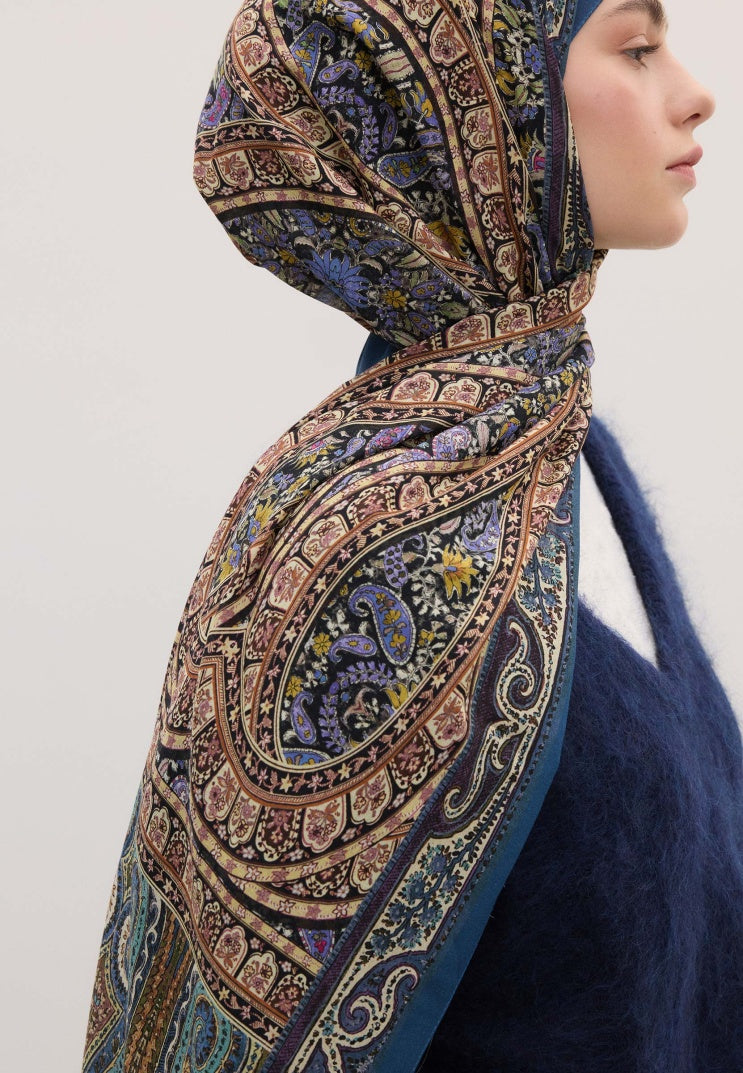 Nordic Paisley Pattern Hijab Blue