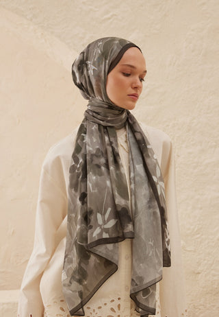 Lizzy Pattern Rami Hijab Charcoal Grey