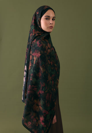 Hibiscus Beauty Floss Viscose Hijab Black