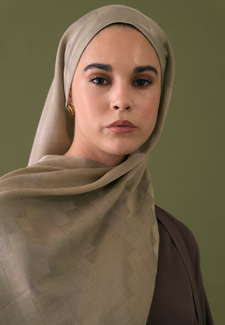 Nori Silky Jacquard Hijab Natural Beige