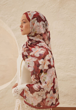 Dora Patterned Rami Hijab Rosewood