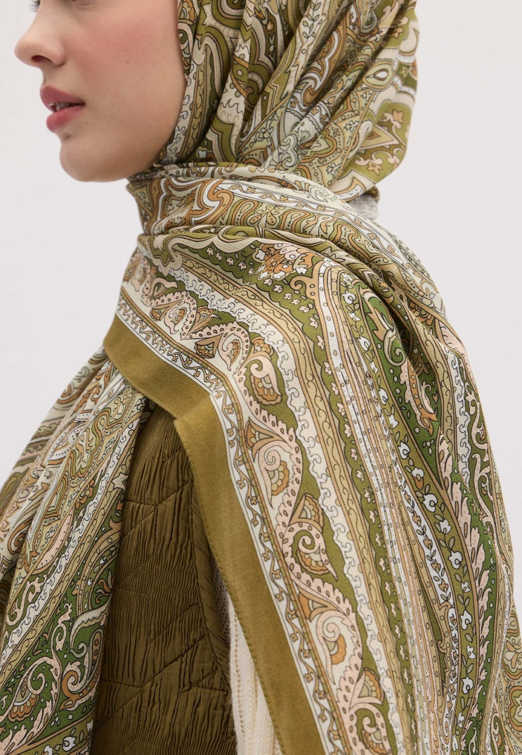 Etnic Floral Pattern Hijab Olive Green