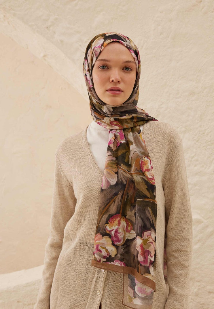 Lavinia Pattern Rami Hijab Brown – freshscarfs
