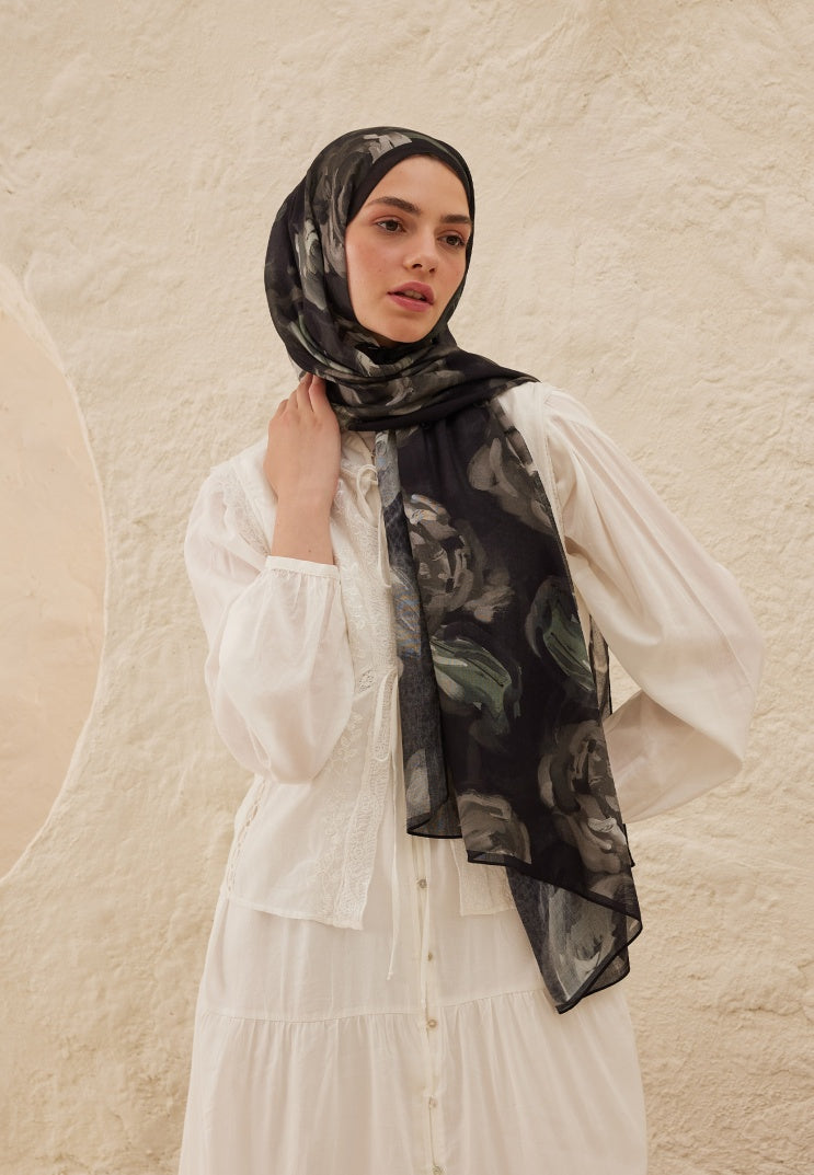 Summer Rose Pattern Rami Hijab Black