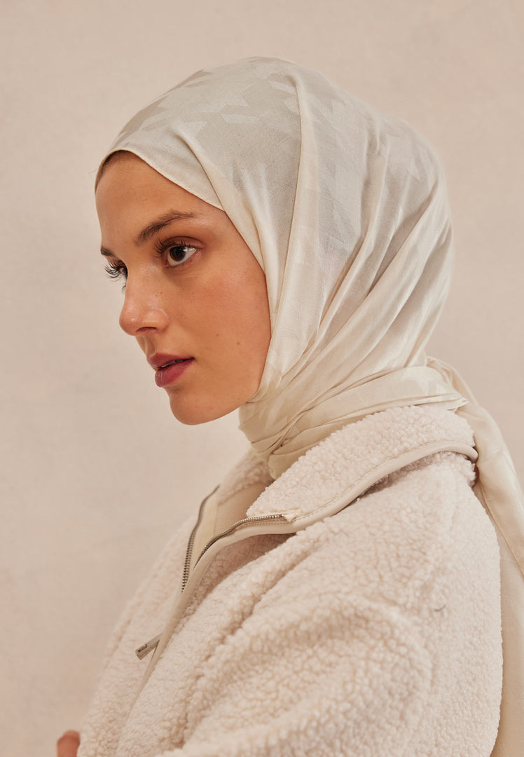 Houndstooth Jacquard Hijab Beige