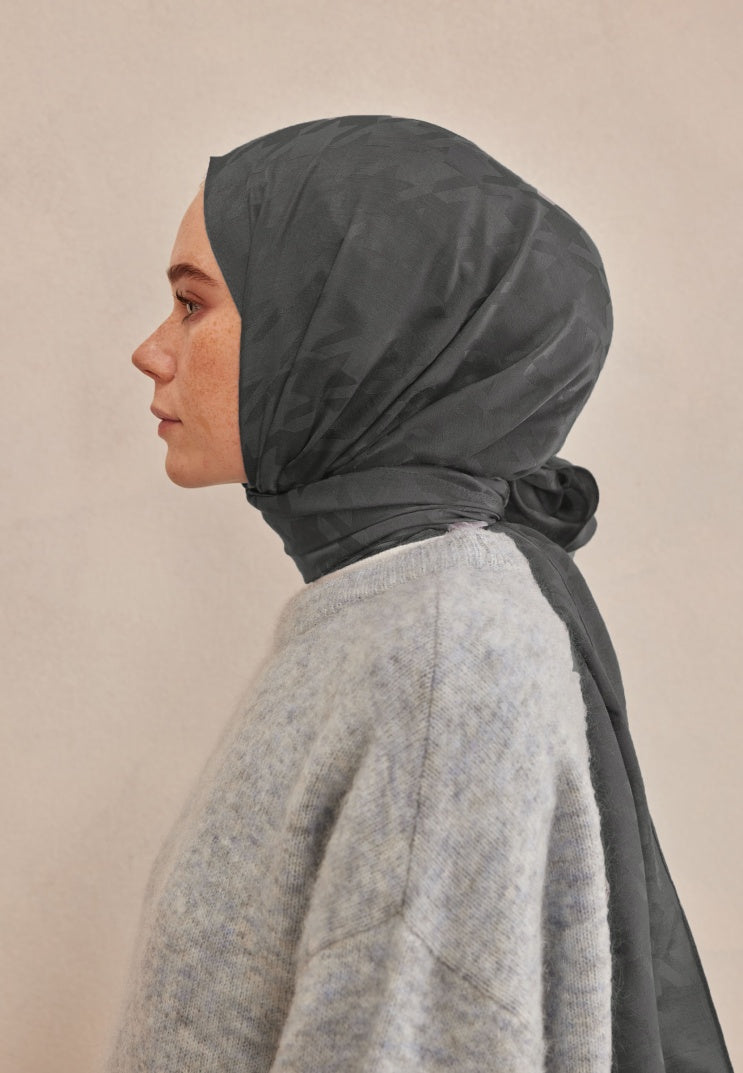 Houndstooth Jacquard Hijab Medium Grey