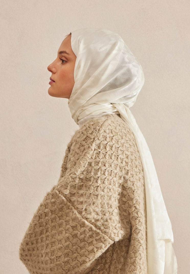 Houndstooth Jacquard Hijab Pearl