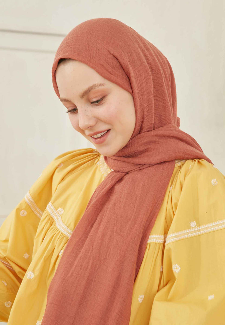 Crinkle Cotton Hijab Peach